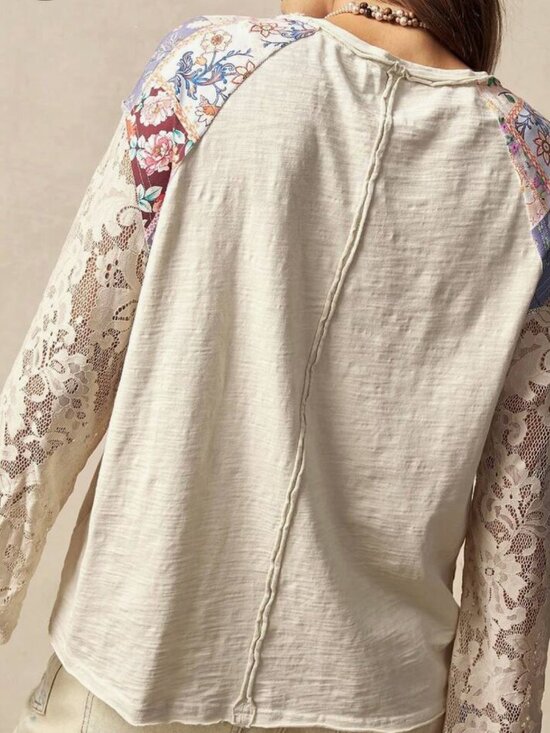 *NEW BOUTIQUE APPLIQUE AND LACE TEE - Picture 2 of 4